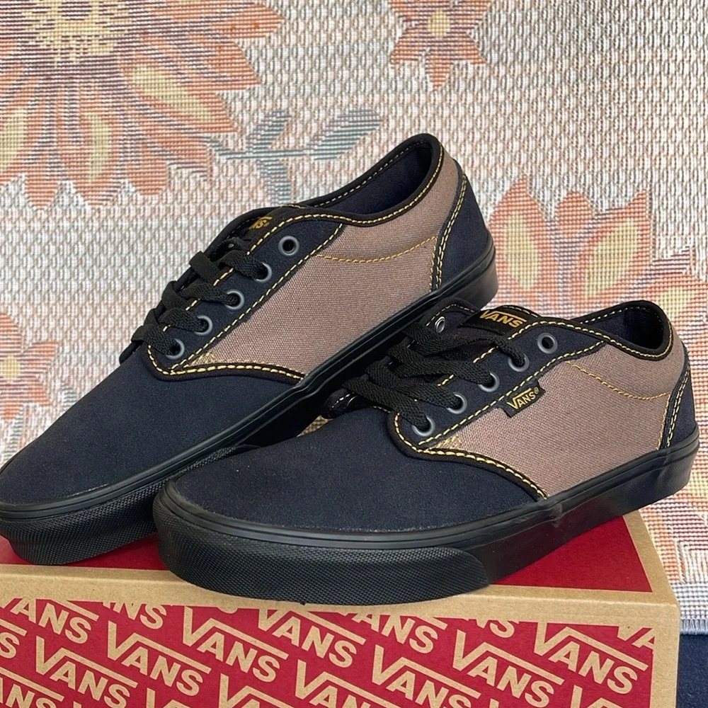 Vans • Men’s Atwood
Outcore Phantom/Black
VN000CX8B29
Sneakers - Picture 5 of 16